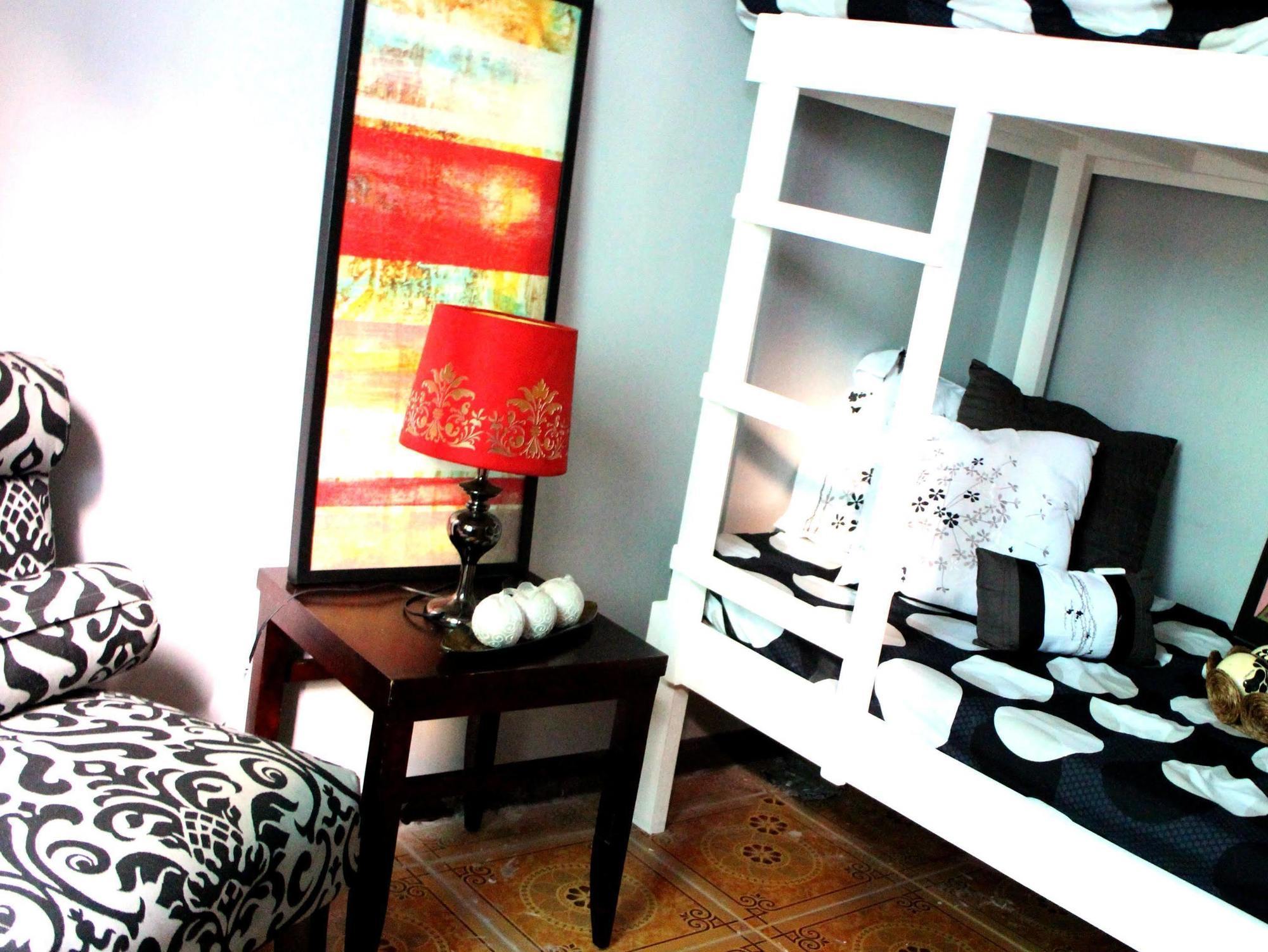 Urban Hostel Pasig City Exterior foto